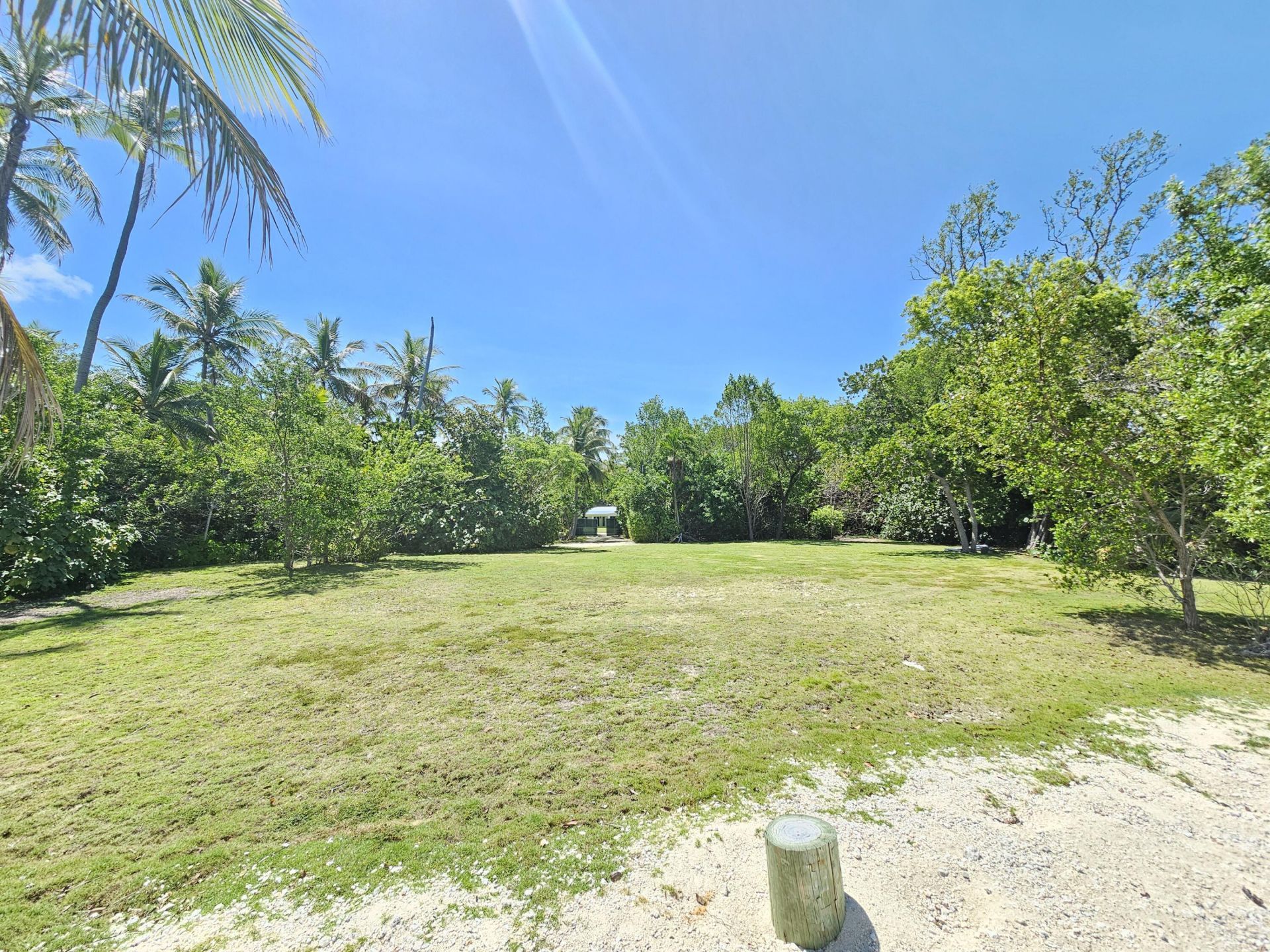 54 Sunset Road, Key Largo, FL 33037 Photo