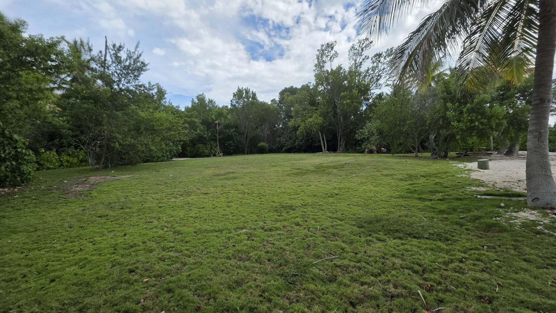 54 Sunset Road, Key Largo, FL 33037 Photo