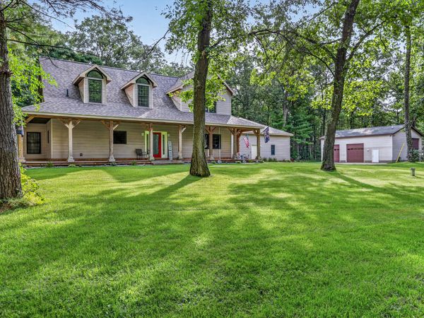 2690 E Raymond Road, Twin Lake, MI 49457
