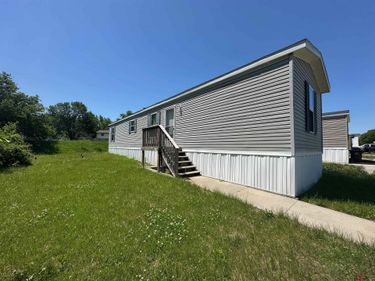 201 W Treehaven Drive, Lincoln, NE 68521