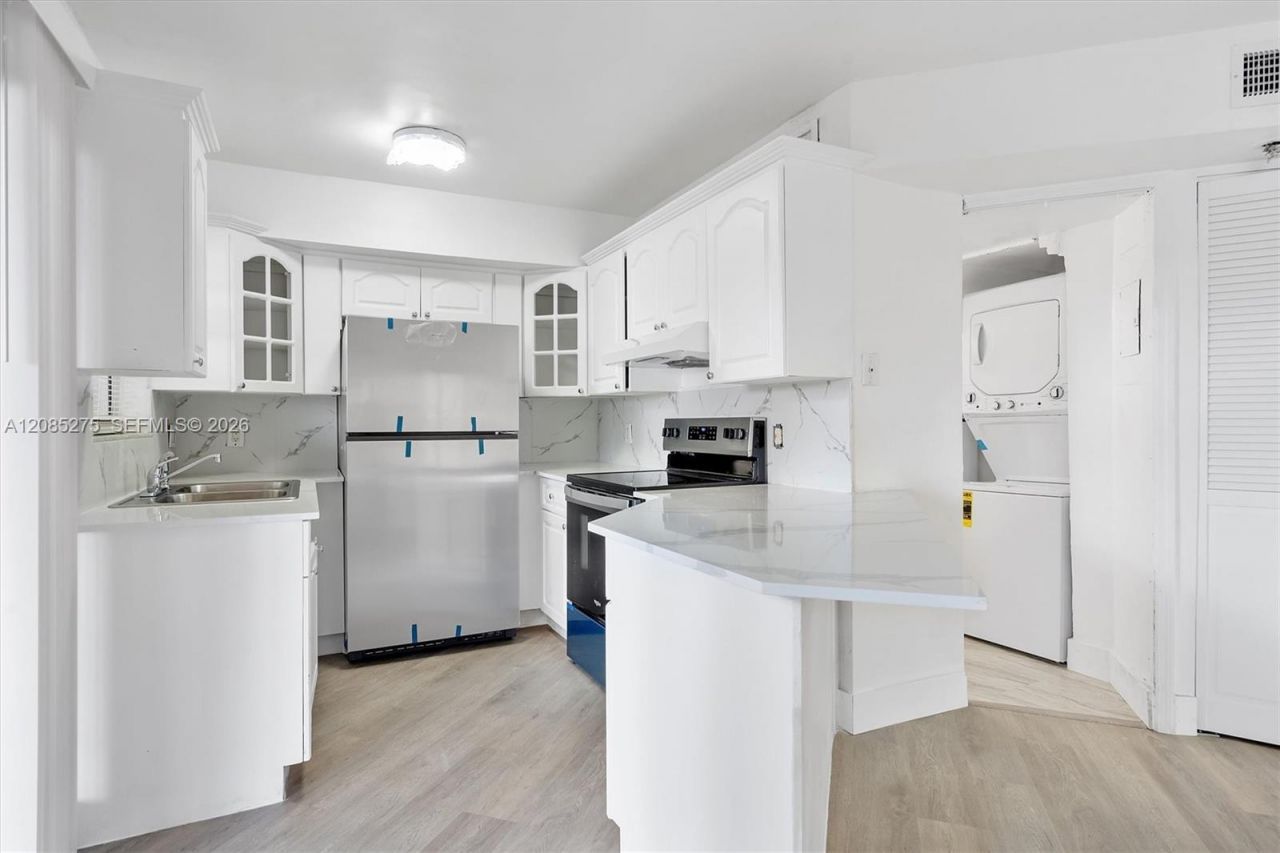 5796 W 26th Ave, Unit 205, Hialeah, FL 33016 Photo