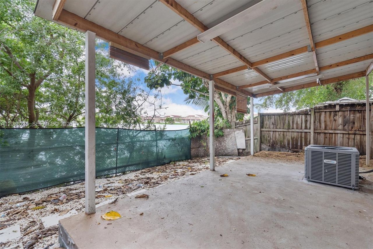 5796 W 26th Ave, Unit 205, Hialeah, FL 33016 Photo