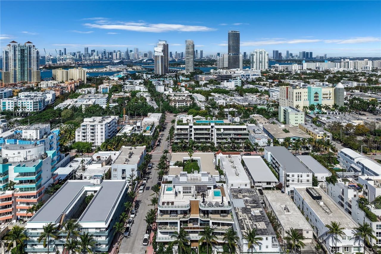 304 Ocean Dr, Unit 102, Miami Beach, FL 33139 Photo