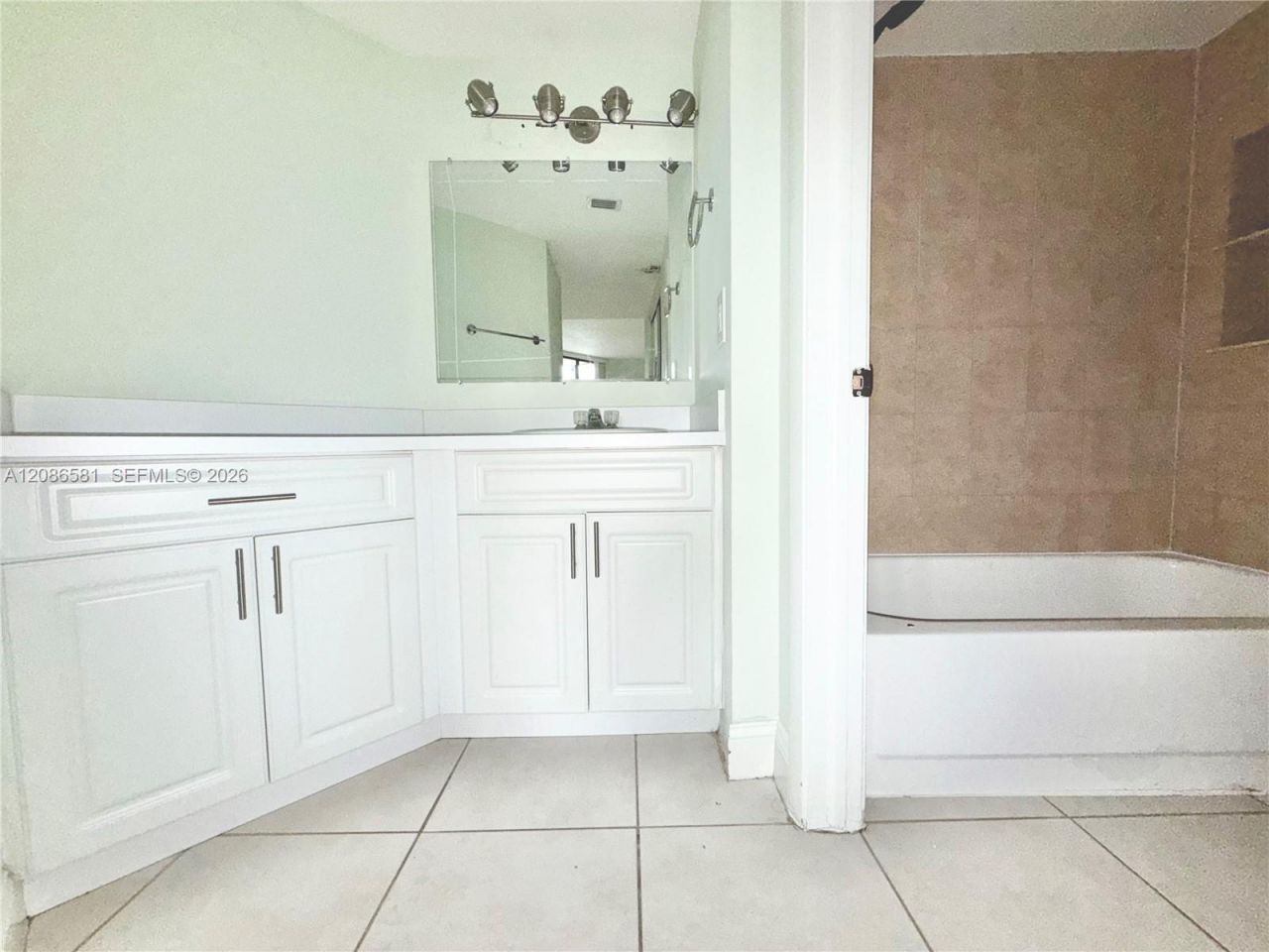 8205 SW 152nd Ave, Unit F-310, Miami, FL 33193 Photo