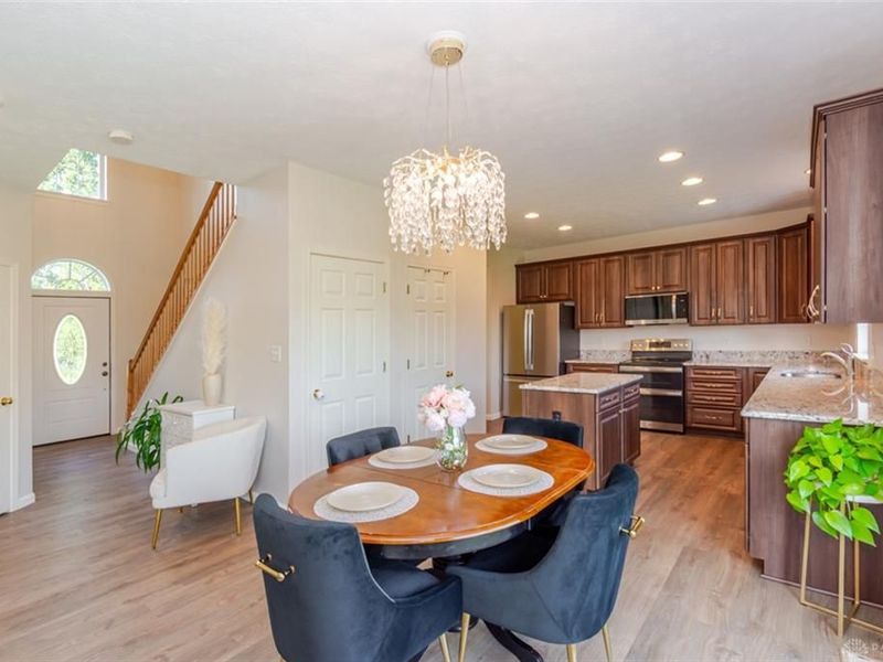 1331 Windsor Drive, Beavercreek, OH 45434 Photo 3