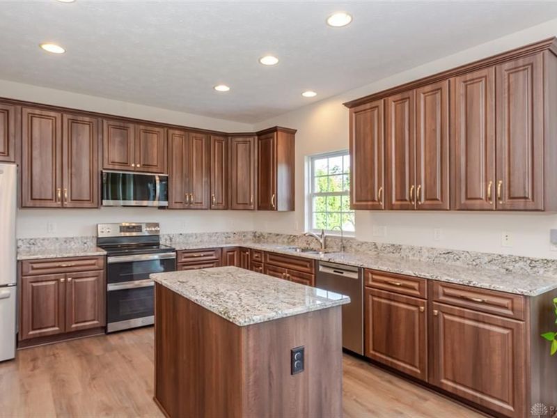 1331 Windsor Drive, Beavercreek, OH 45434 Photo 4