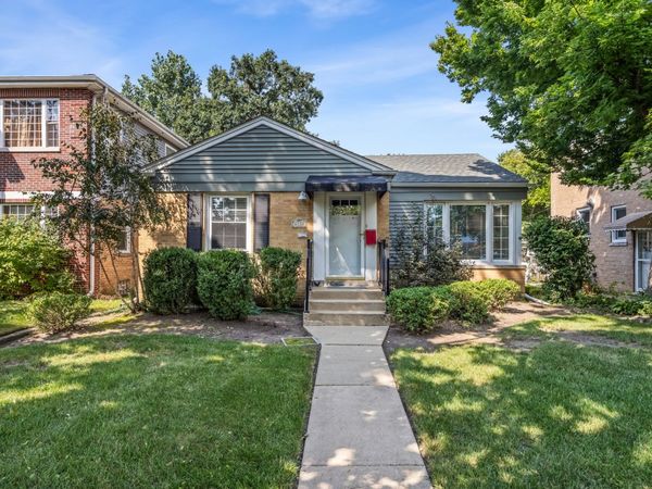 8130 Kilbourn Avenue , Skokie, IL 60076