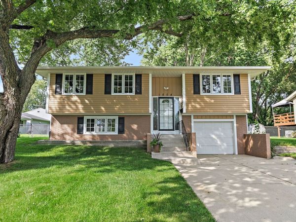 1804 Syracuse Lane , Schaumburg, IL 60193