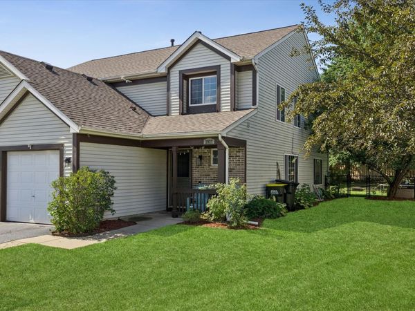 2927 Impressions Drive , Lake In The Hills, IL 60156