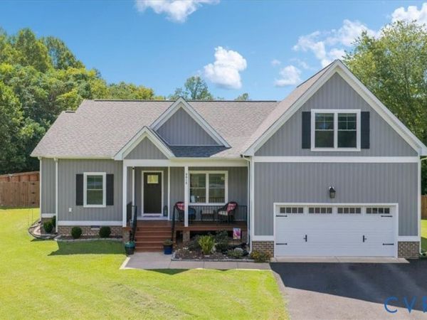9015 Lee Davis Road , Mechanicsville, VA 23116