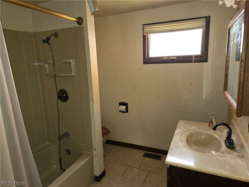 1221 Lake Avenue, Aurora, OH 44202 Photo 11