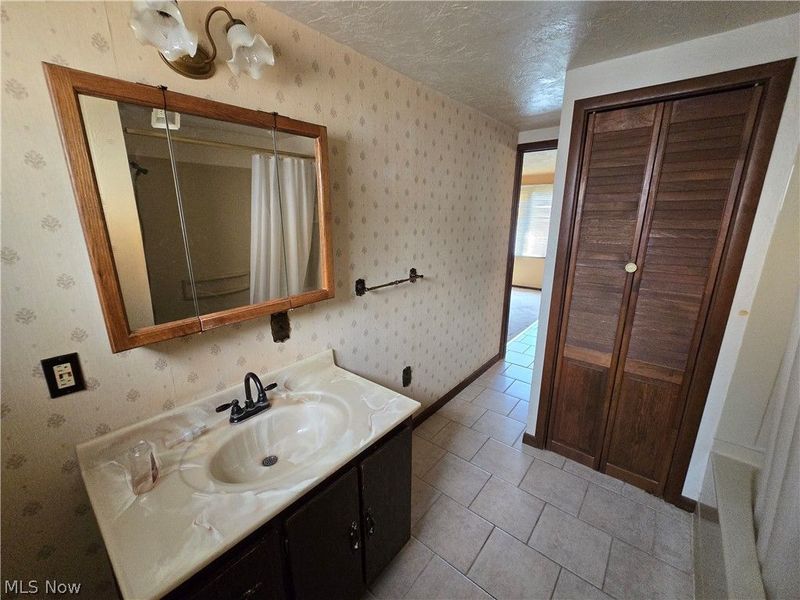 1221 Lake Avenue, Aurora, OH 44202 Photo 12