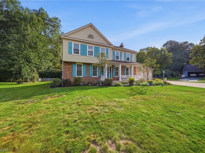 2716 Waterbury Street NW, North Canton, OH 44720 Photo 2
