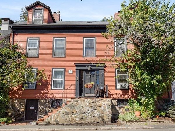 63 Washington Street, Unit 2, Marblehead, MA 01945