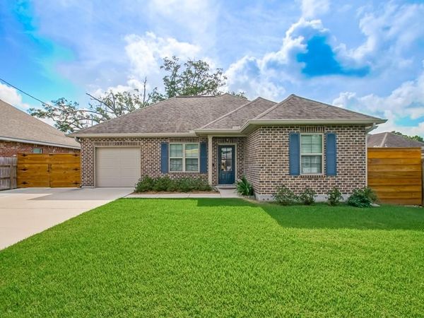 107 LOUIS THE 1ST Street, Luling, LA 70070