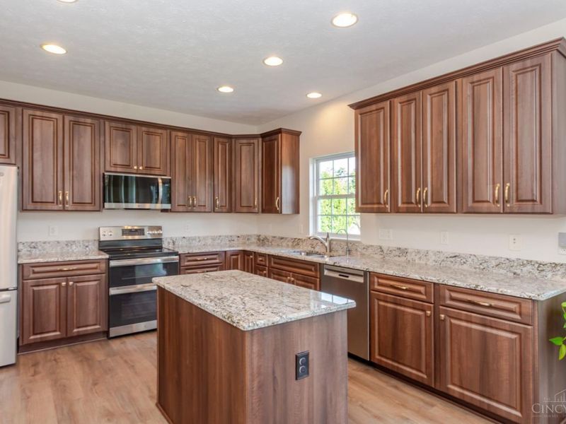 1331 Windsor Drive, Beavercreek, OH 45434 Photo 4