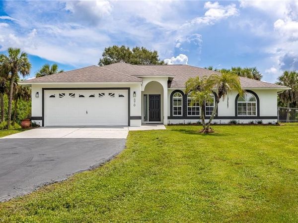 570 22nd ST NE, NAPLES, FL 34120