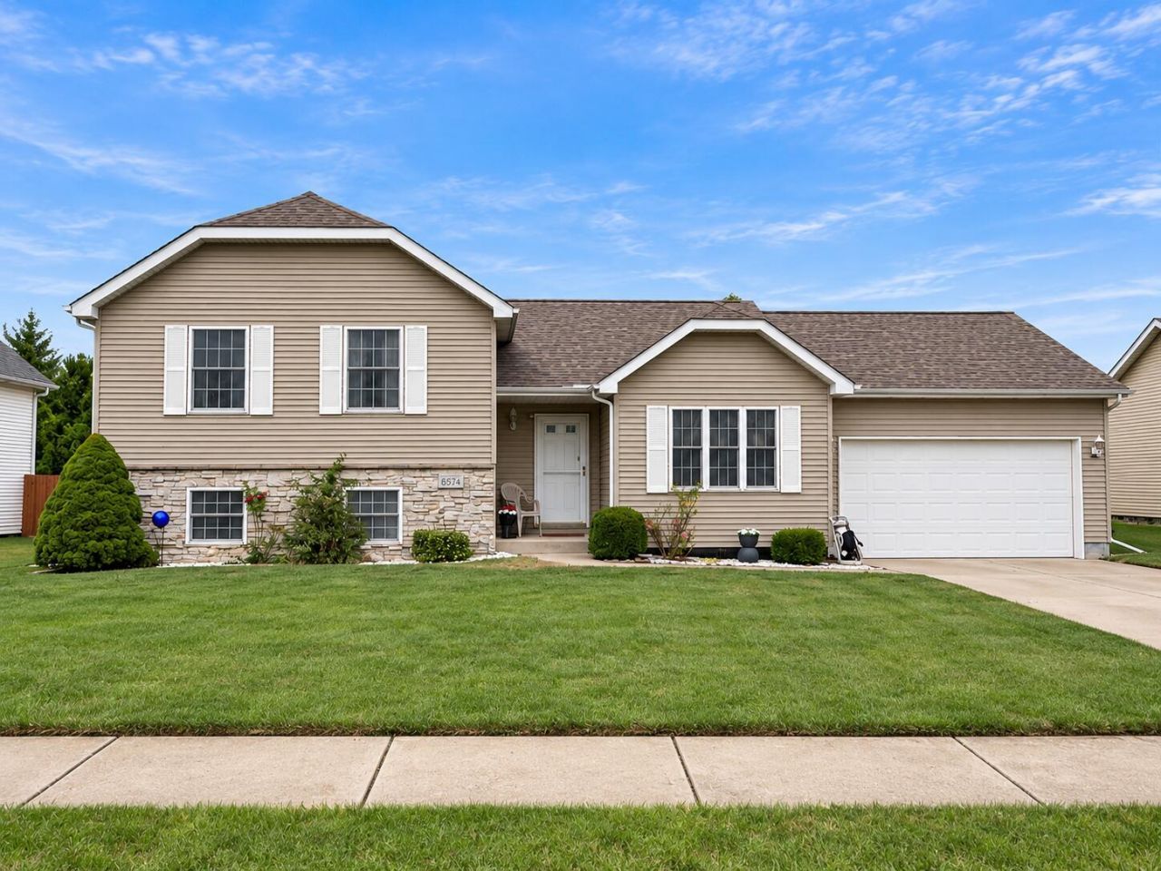 6574 Robbins Road, Portage, IN 46368 Main Photo