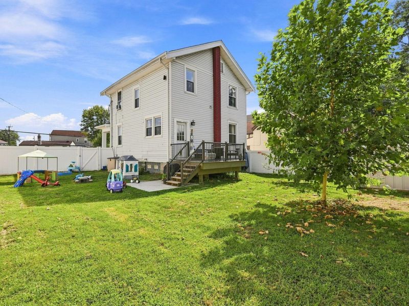 8 W 32nd Street, Latonia, KY 41015 Photo 2