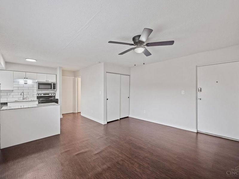 6449 Montgomery Road, Cincinnati, OH 45213 Photo 3