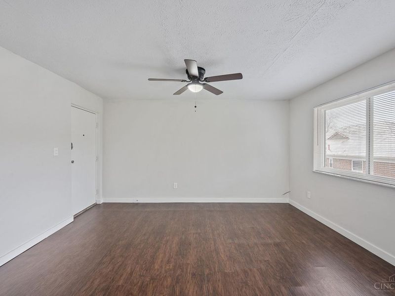 6449 Montgomery Road, Cincinnati, OH 45213 Photo 4