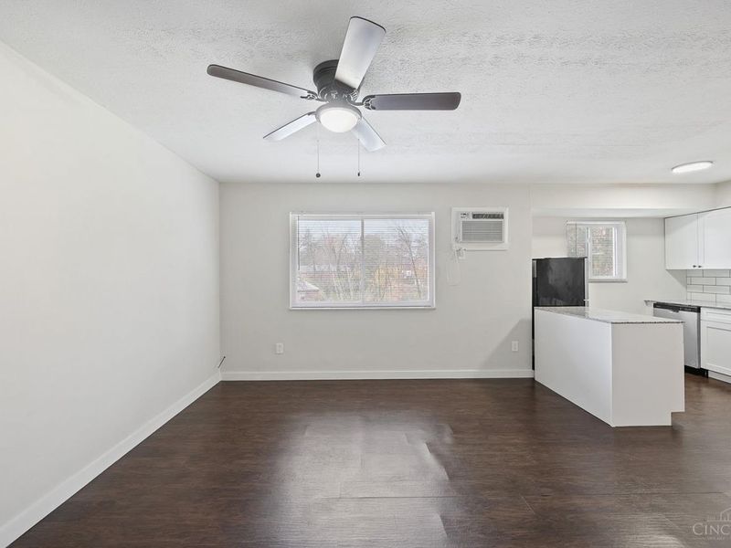 6449 Montgomery Road, Cincinnati, OH 45213 Photo 6