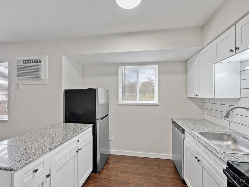 6449 Montgomery Road, Cincinnati, OH 45213 Photo 9