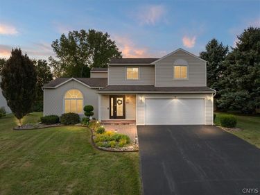 414 Mallard Drive , Camillus, NY 13031