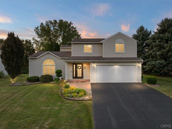 414 Mallard Drive , Camillus, NY 13031