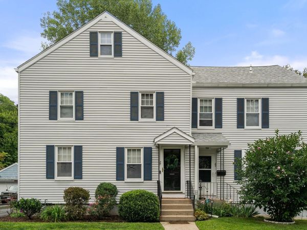 78 Pleasant St, Unit 78, Needham, MA 02492