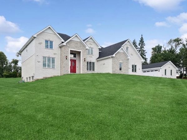 15240 108th. Avenue , Orland Park, IL 60467