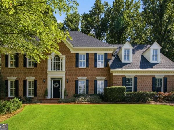 2685 Braffington Court, Sandy Springs, GA 30350