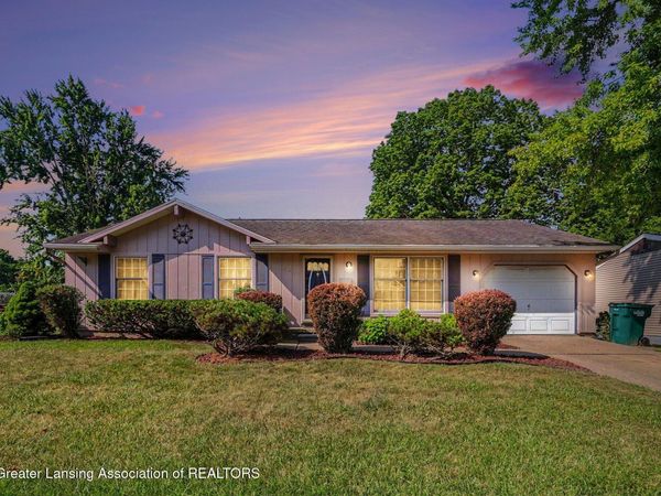 3224 Continental Drive, Lansing, MI 48911