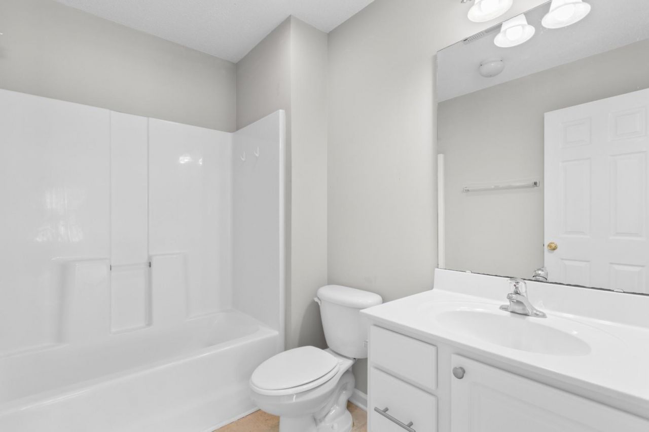 4358 Rivergate Ln. Photo 12