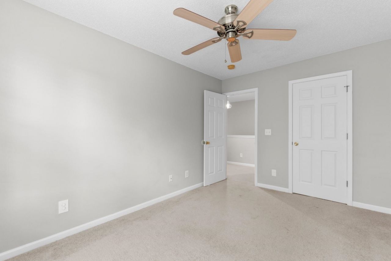 4358 Rivergate Ln. Photo 15