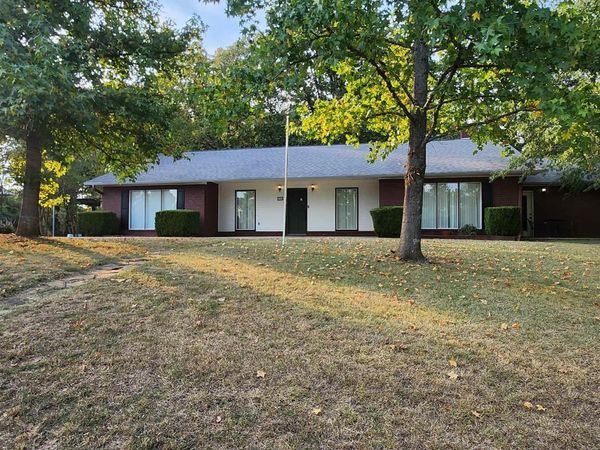 195 Lorelei Street , Hot Springs, AR 71913