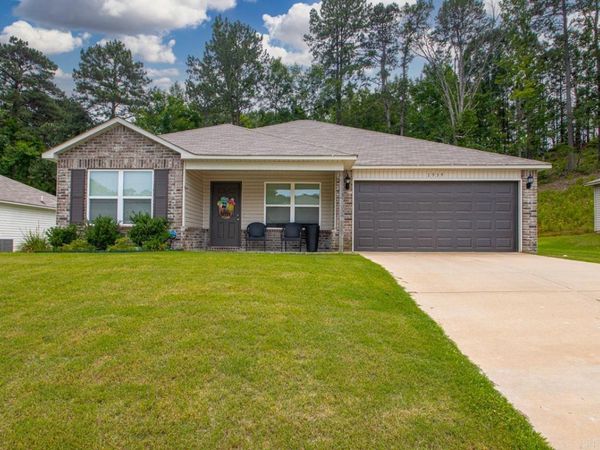 1939 Auburn Hills Drive , Benton, AR 72015