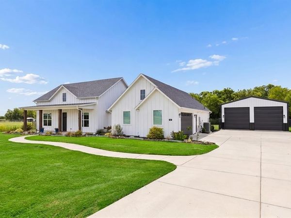 940 Declaration Drive , Nevada, TX 75173