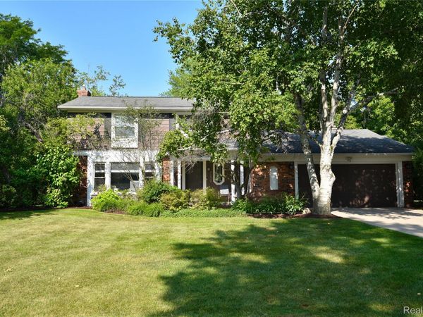 7230 Riverstone Road, West Bloomfield Township, Mi 48322