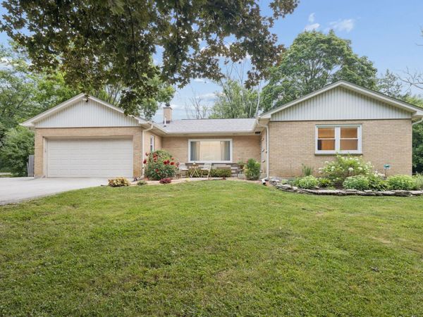 8165 Clarendon Hills Road, Willowbrook, IL 60527
