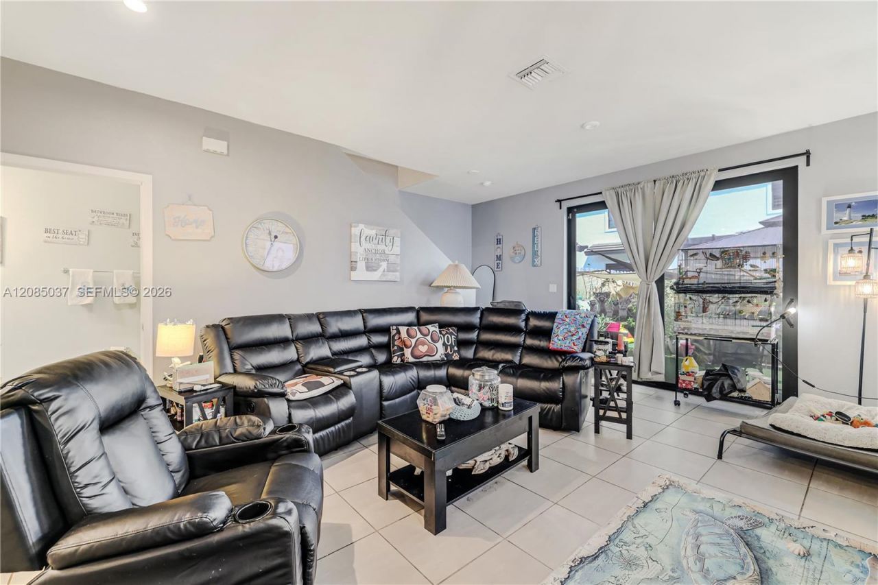 10841 SW 233rd St, Homestead, FL 33032 Photo