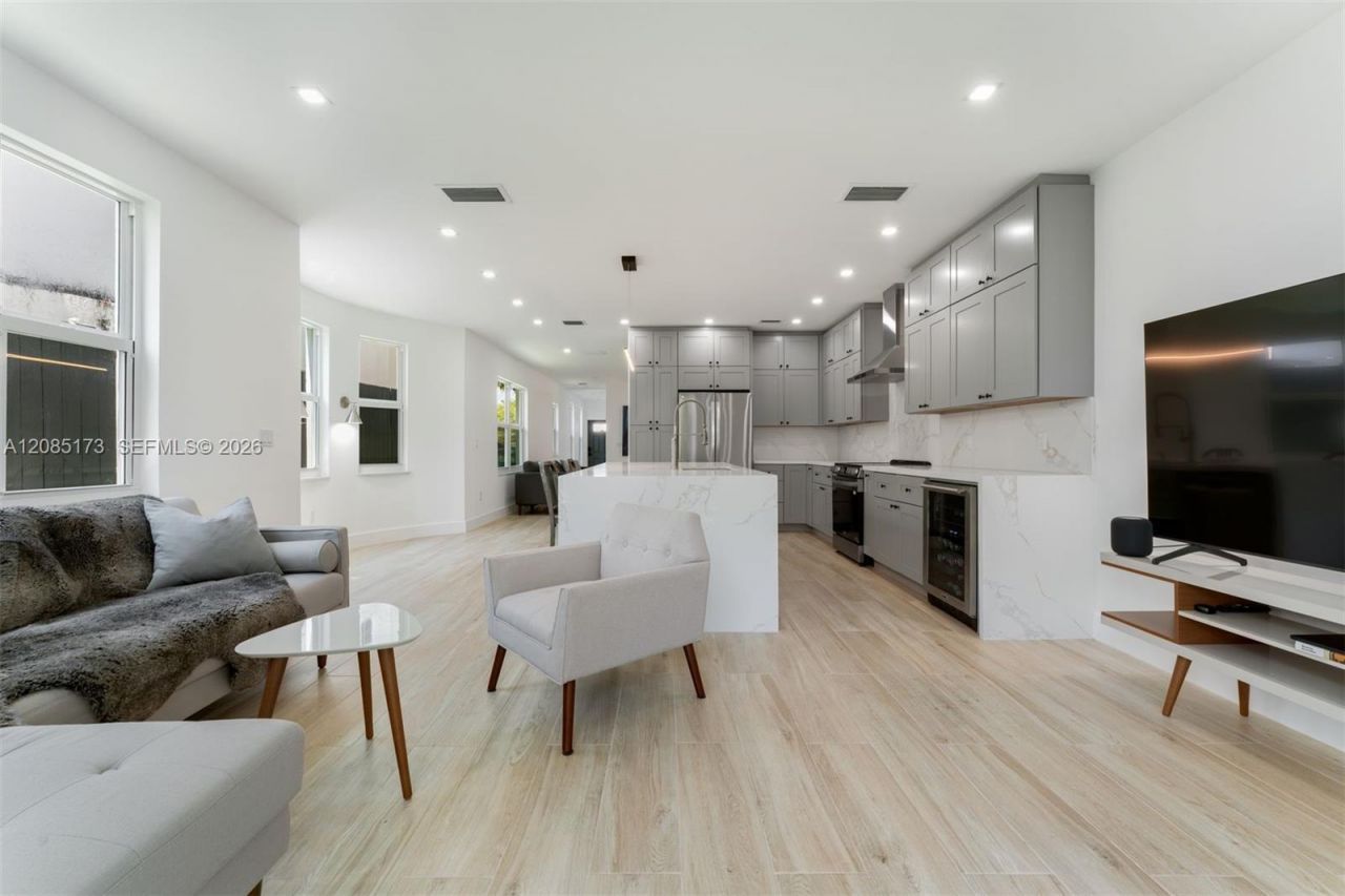 3125 Paola Dr, Miami, FL 33133 Photo