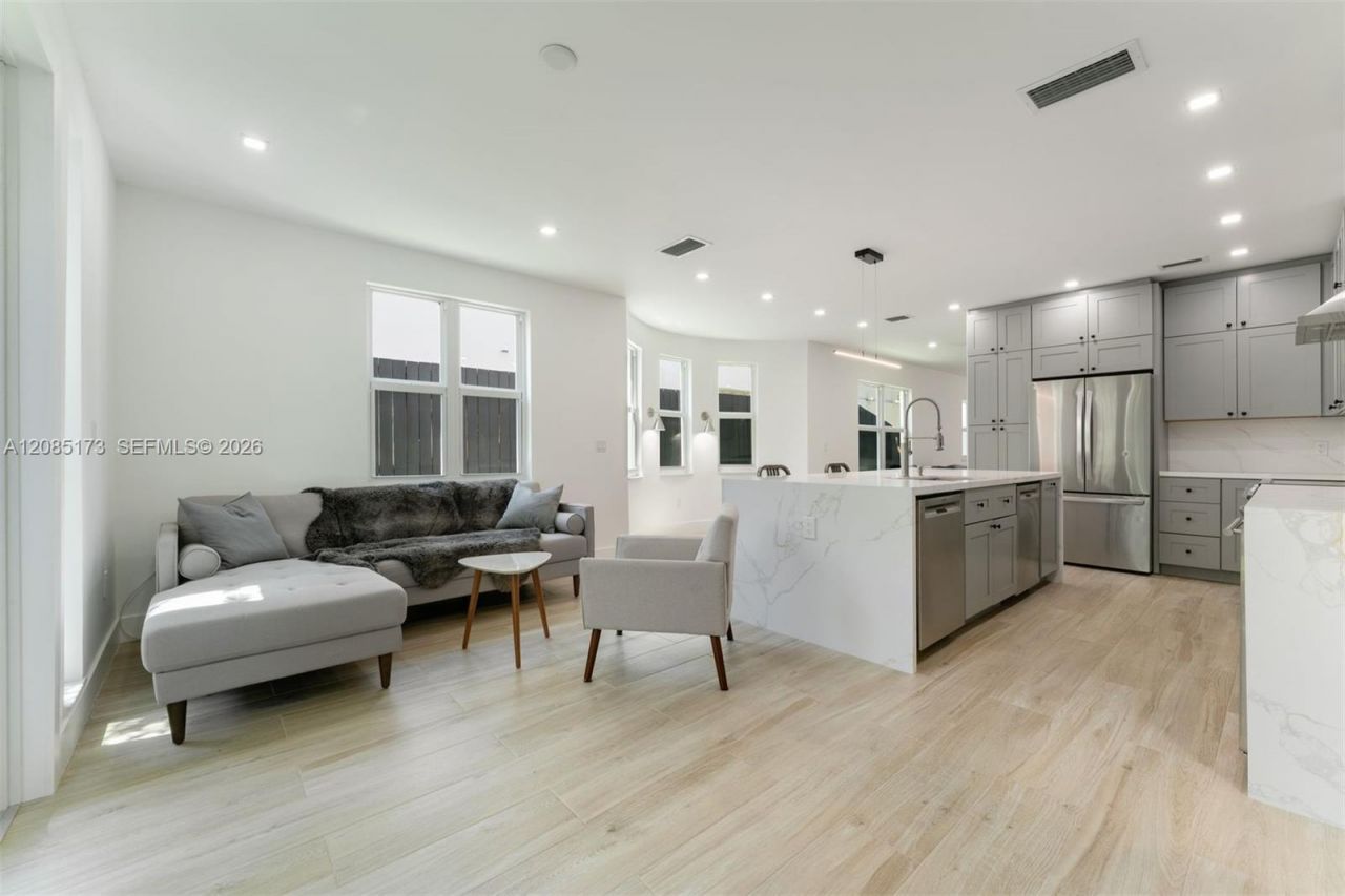 3125 Paola Dr, Miami, FL 33133 Photo