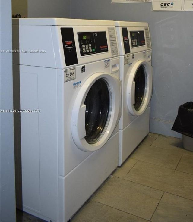 488 NW 165th St Rd, Unit B-408, Miami, FL 33169 Photo