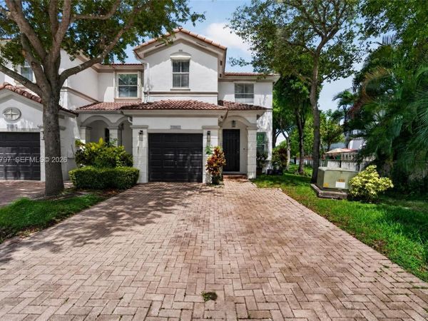 10861 NW 79th St , Doral, FL 33178