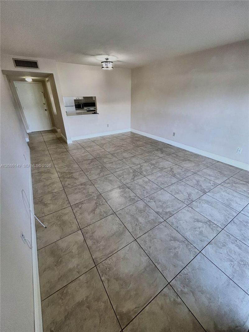 7477 SW 82nd St, Unit C214, Miami, FL 33143 Photo