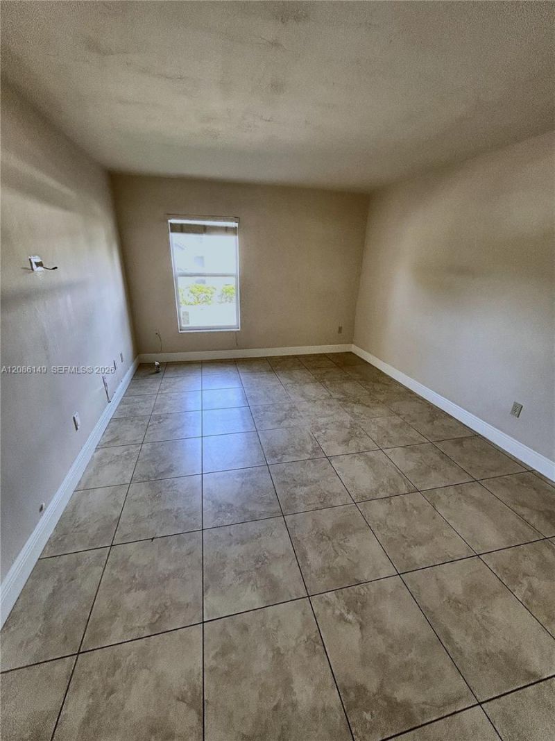 7477 SW 82nd St, Unit C214, Miami, FL 33143 Photo