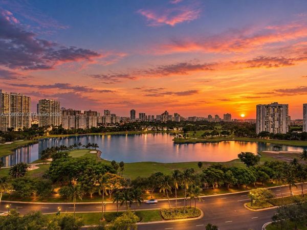 3675 N Country Club Dr , Unit 1607, Aventura, FL 33180