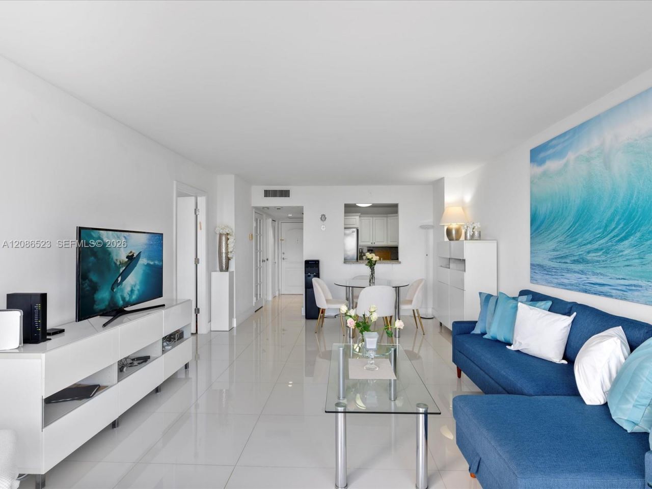 3675 N Country Club Dr, Unit 1607, Aventura, FL 33180 Photo