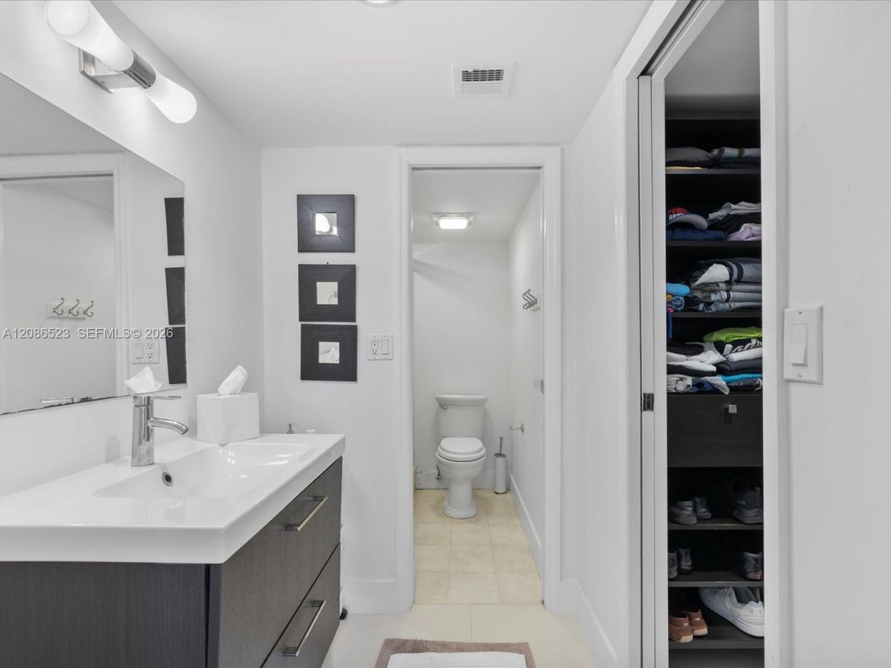 3675 N Country Club Dr, Unit 1607, Aventura, FL 33180 Photo